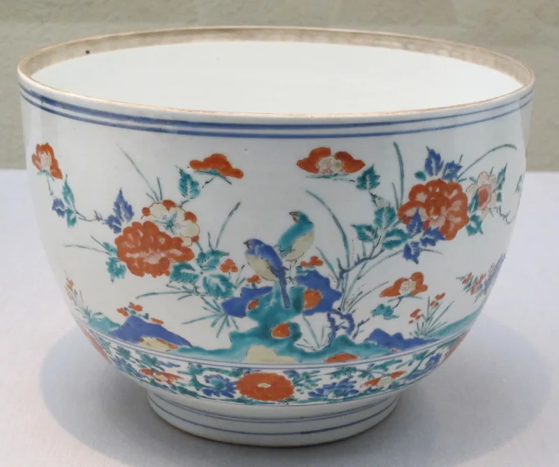 『色絵花鳥文大深鉢』柿右衛門様式、寛永期の陶芸
