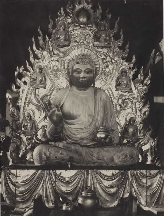 新薬師寺薬師如来坐像。弘仁・貞観文化の彫刻。