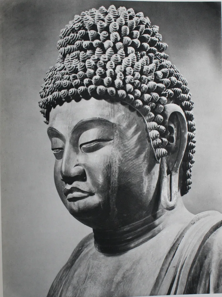神護寺薬師如来像。弘仁・貞観文化の彫刻。