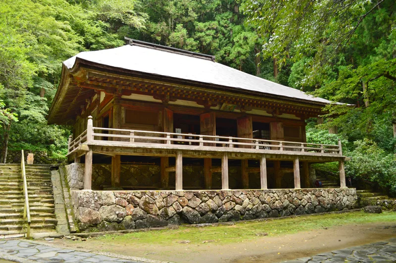 室生寺金堂。弘仁・貞観文化の建築。