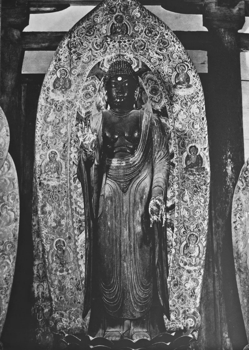 室生寺釈迦如来像。弘仁・貞観文化の彫刻。