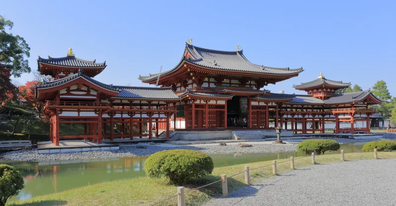 鳳凰堂。国風美術の建築。