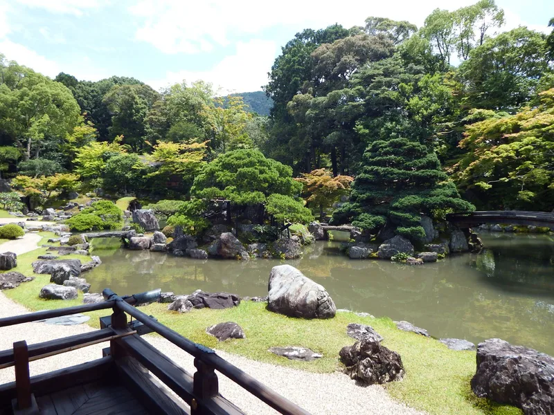 醍醐寺三宝院庭園。桃山文化の庭園。