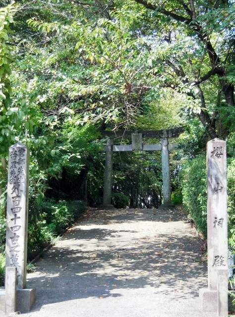 神風連資料館が併設される桜山神社（熊本市）