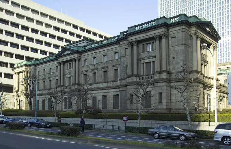 現在の建物は1896年竣工、辰野金吾による設計
